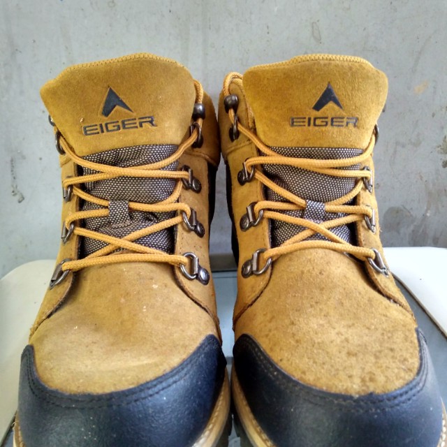 Eiger Hiking Boots Fesyen Pria Sepatu Di Carousell