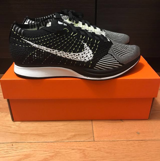 nike flyknit racer womens size