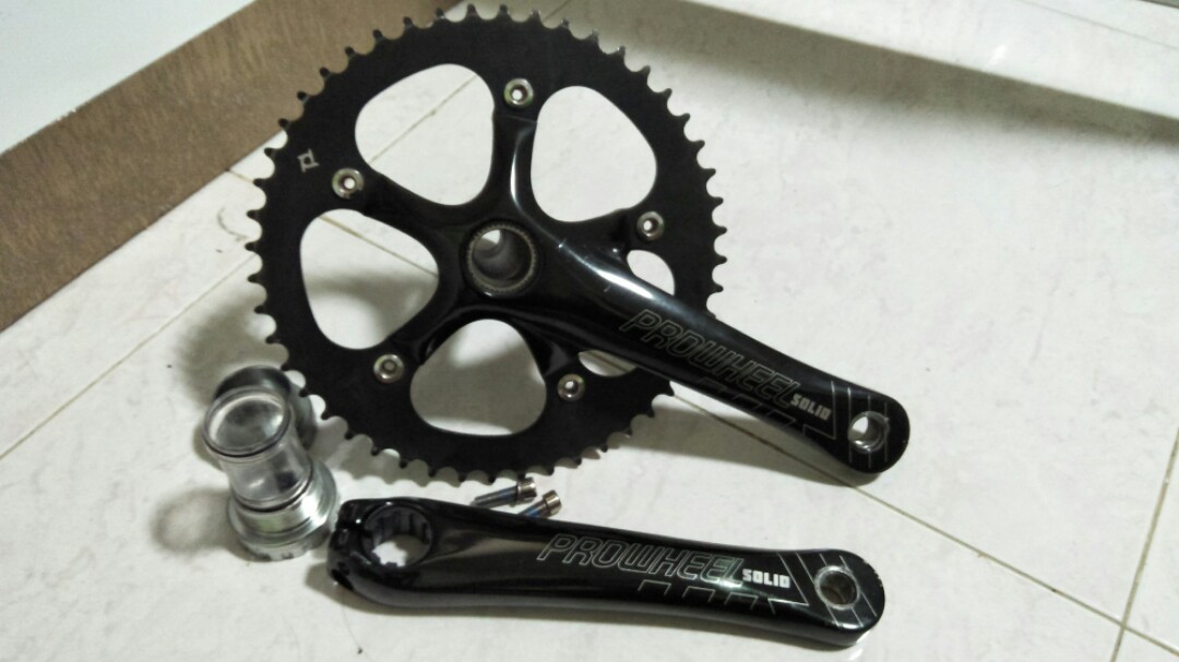 Prowheel hollowtech crankset outlet