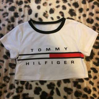 Tommy Hilfiger Crop Tee 🛍✨