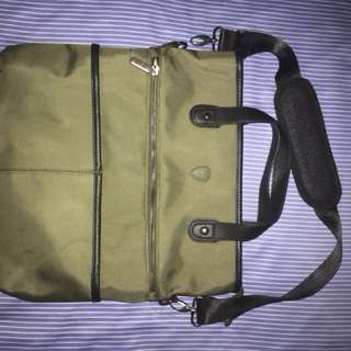 HEYS HiLite Foldover Tote/ Crossbody