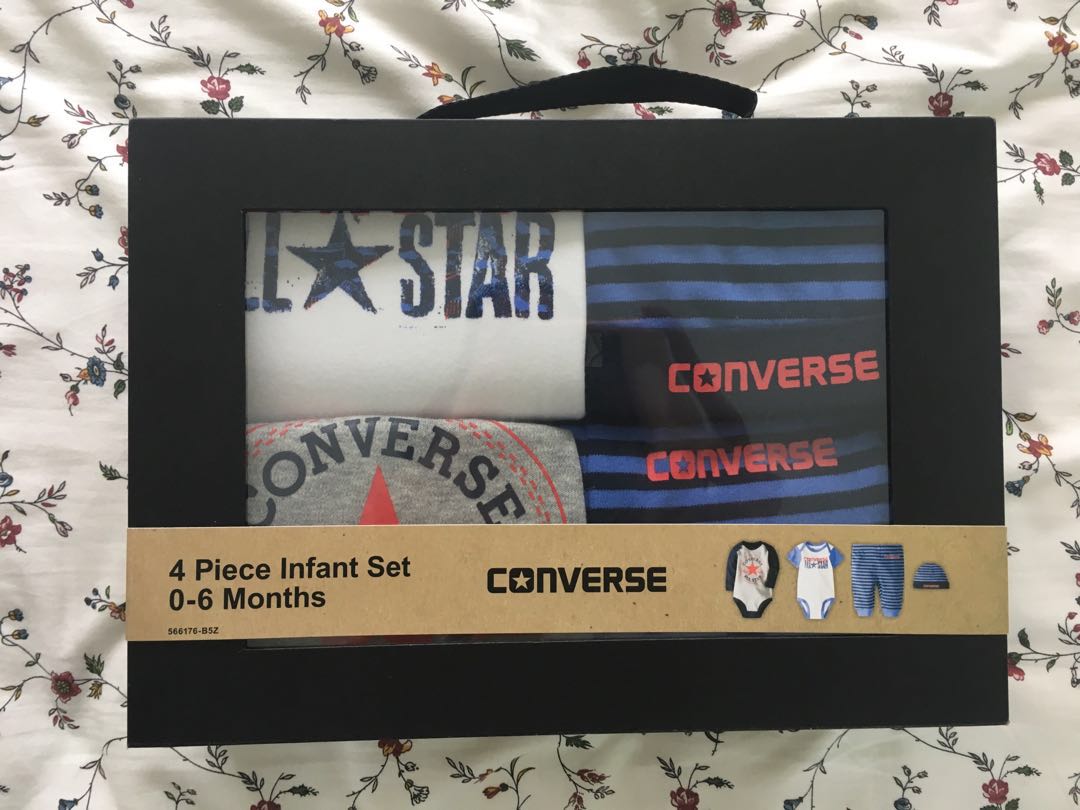 converse baby girl gift set