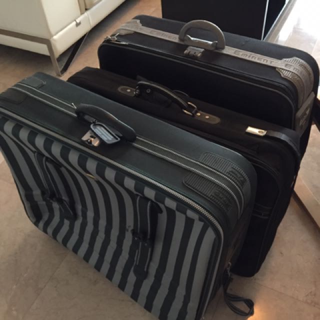used suitcases