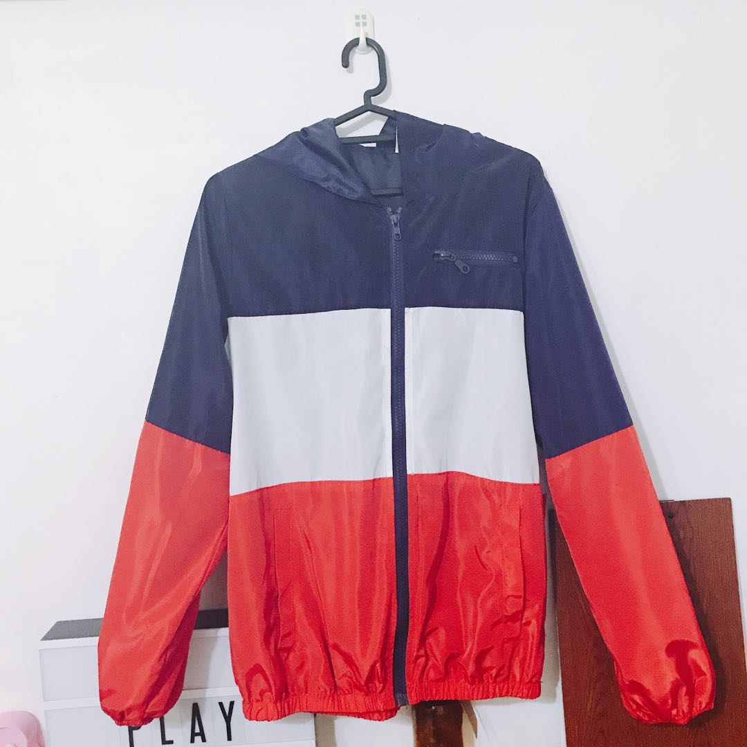 Red white and 2024 blue windbreaker brandy melville