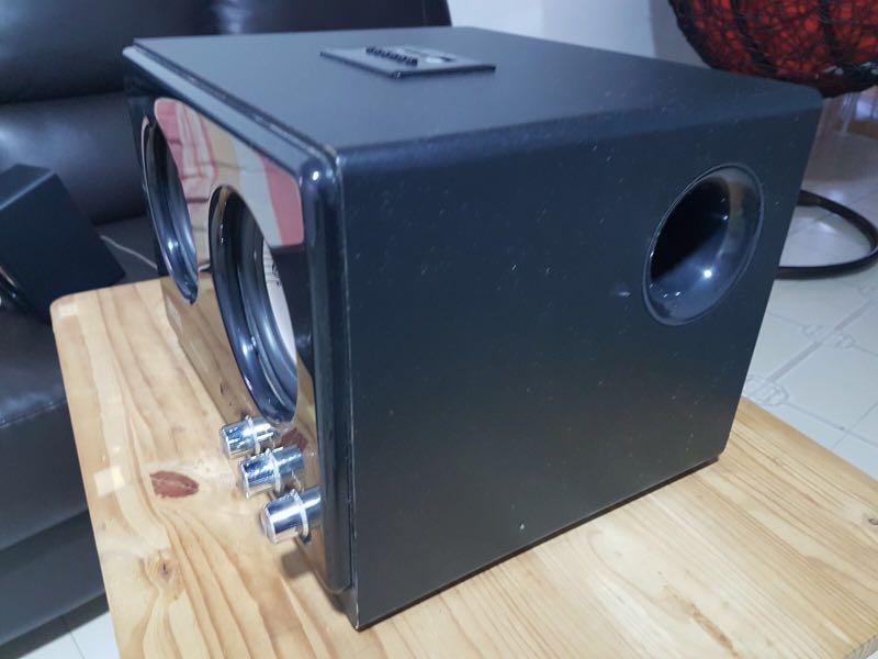 intex 2.1 speakers old