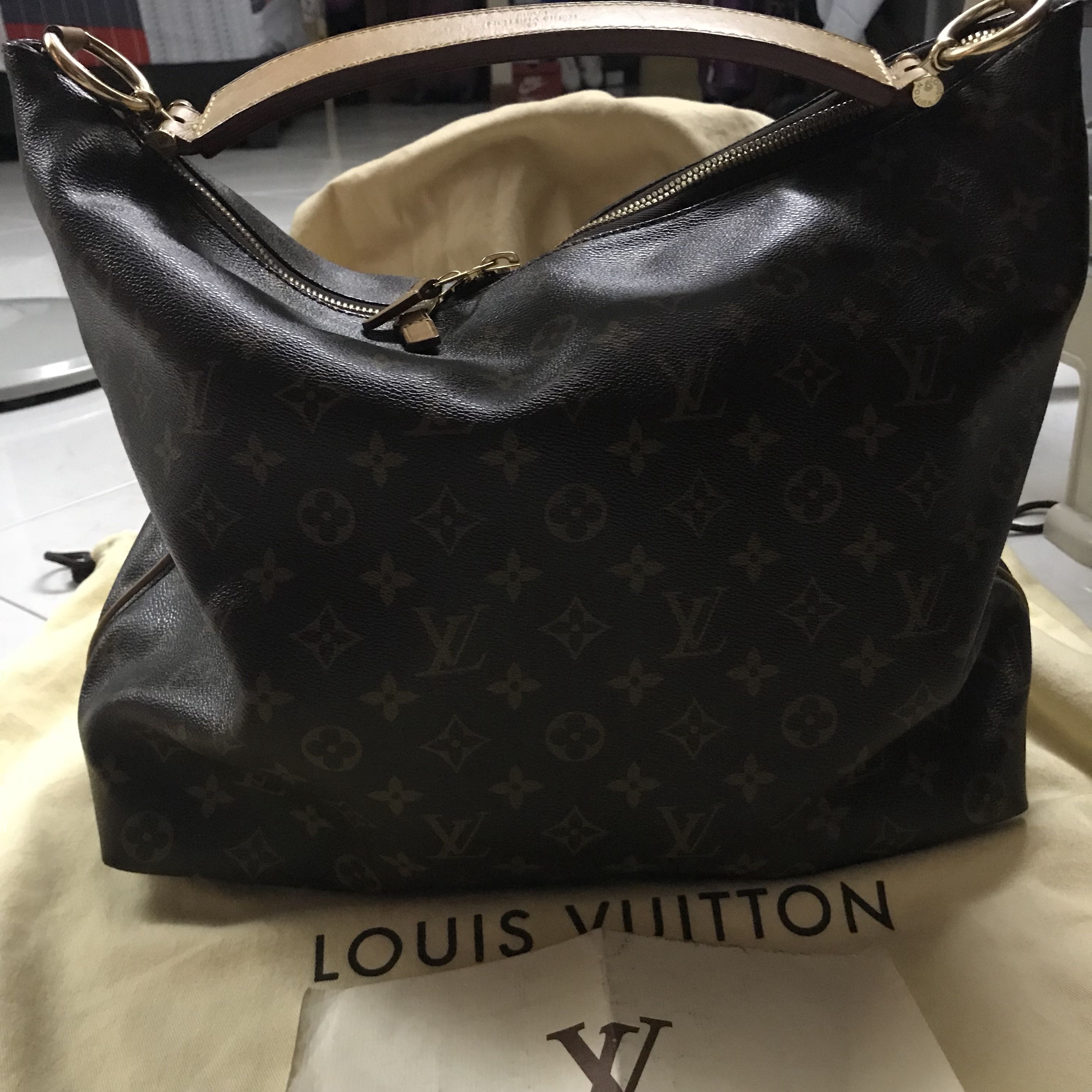 LOUIS VUITTON SULLY MM timeless shoulder bag, 2012 collection