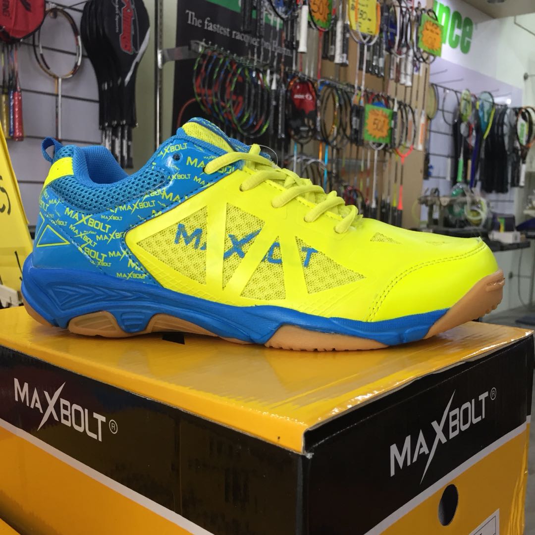 Maxx Badminton Shoes, Men's Fashion 