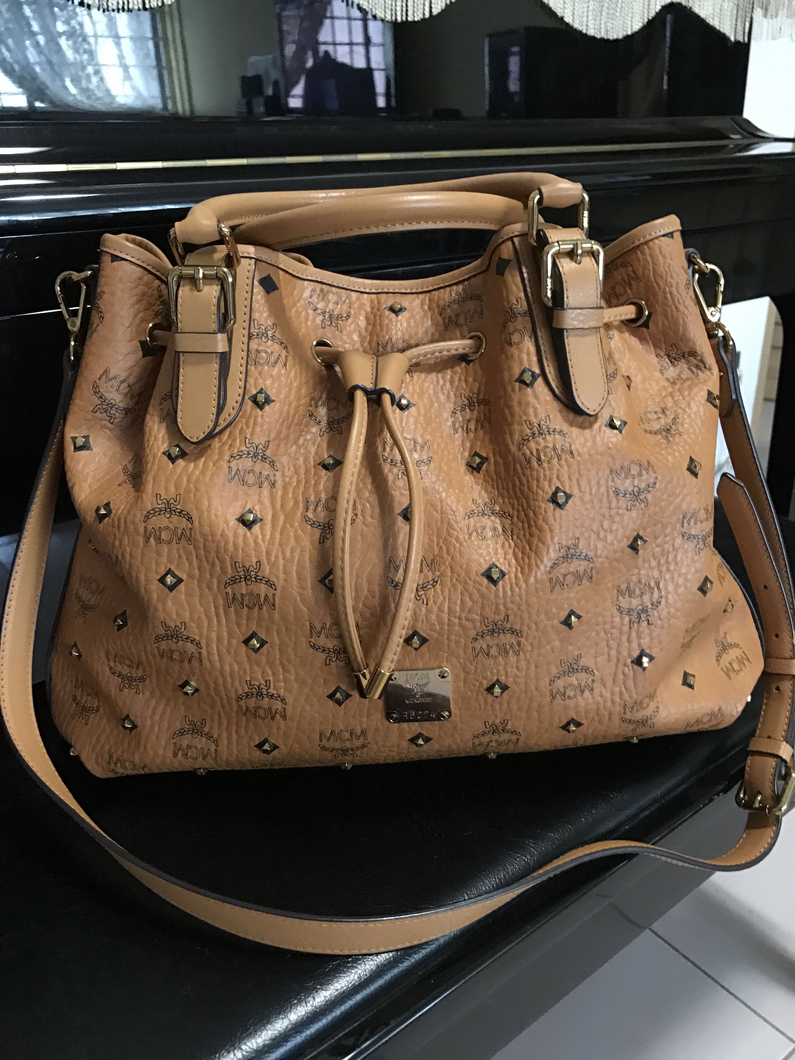 Mcm gold visetos drawstring medium cognac new arrivals
