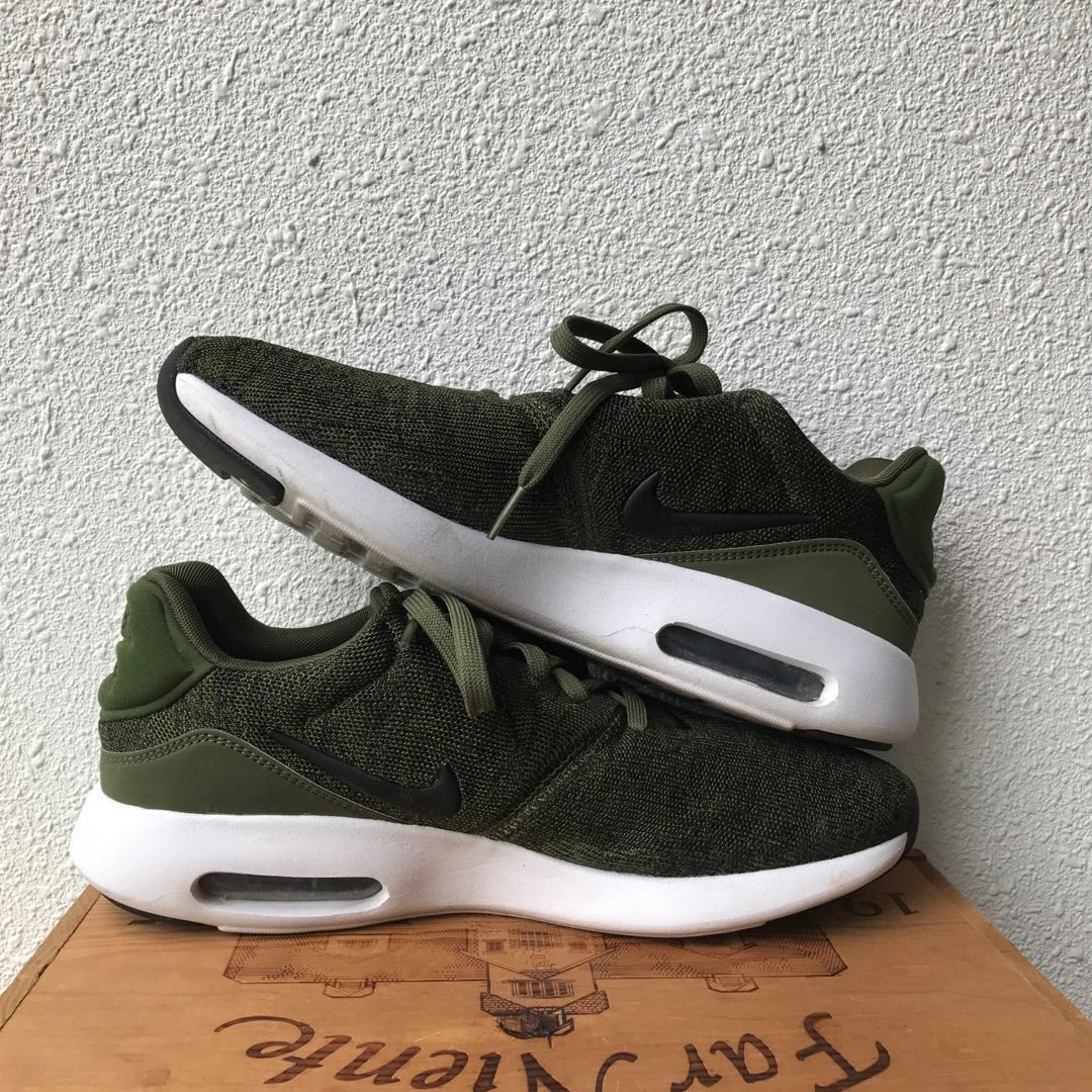 nike air presto fly olive