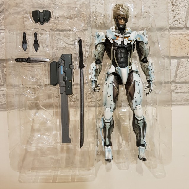 play arts kai raiden white