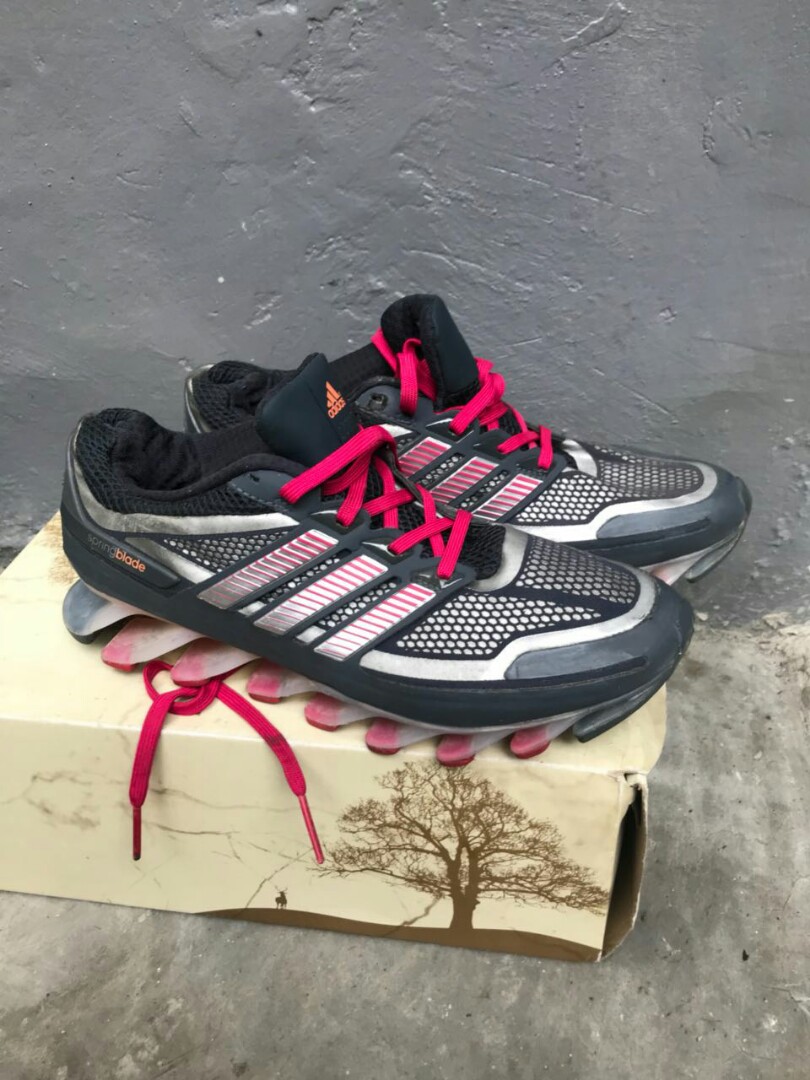 Sepatu Adidas Spring Blade Original Buat Jogging Fesyen Wanita Sepatu Di Carousell
