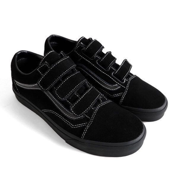 White strap deals vans