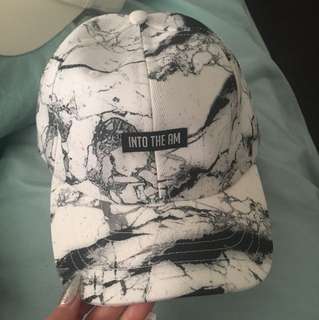 Marble “into the AM” hat