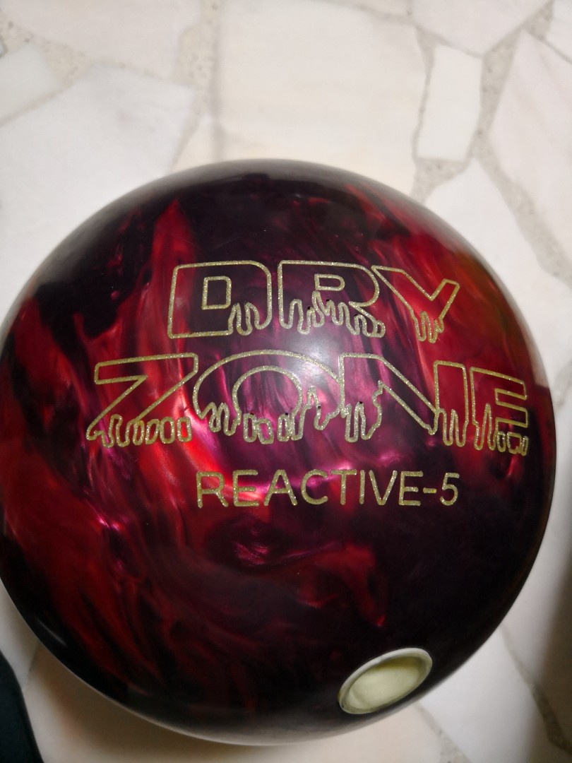 14lb Brunswick Dryzone Reactive5 Bowling Ball, Sports Equipment
