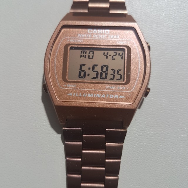 nice looking digital watch
