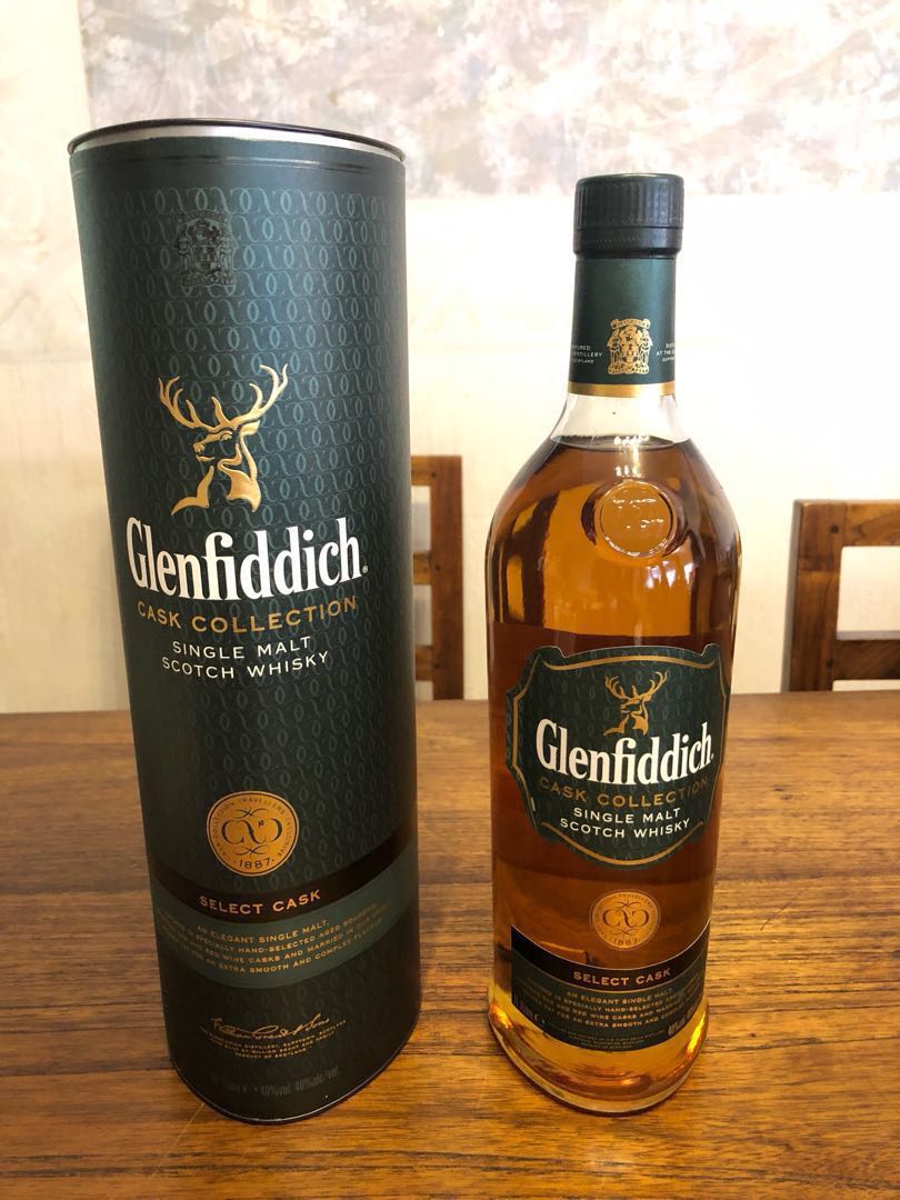 Glenfiddich Cask Collection Single Malt Scotch Whisky 1litre Food Drinks Beverages On Carousell Created using glenfiddich's solera vat technique fifteen years on from the creation of its first solera vat in 1998, glenfiddich has built three additional oak vats especially for the cask collection, each. sgd