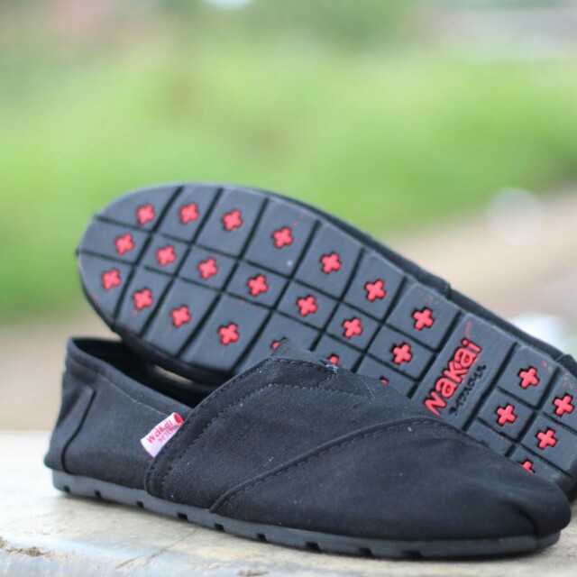 Grosir Sepatu Wakai Pria Full Black G O Sepatu Pria Cwo Slip On Flatshoes Running Jogging Fesyen Pria Sepatu Di Carousell