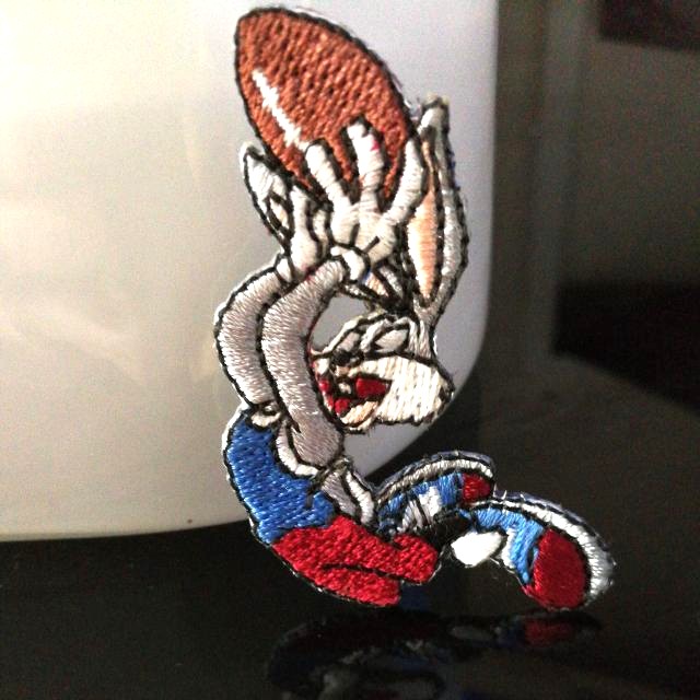 Iron On Patch Applique Bugs Bunny Playing American Football