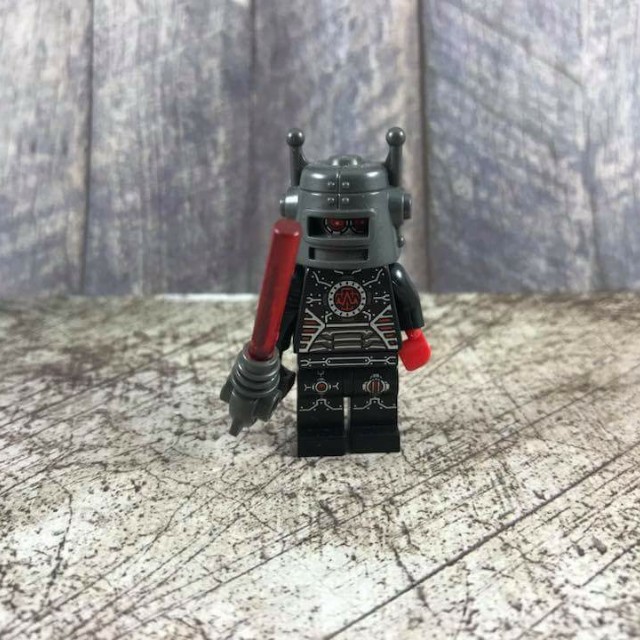 lego evil robot minifigure