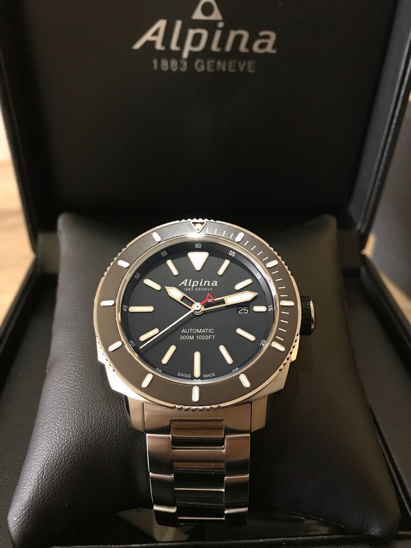 Price Reduced Alpina Seastrong 300m Diver Automatic Men S Fashion Watches On Carousell