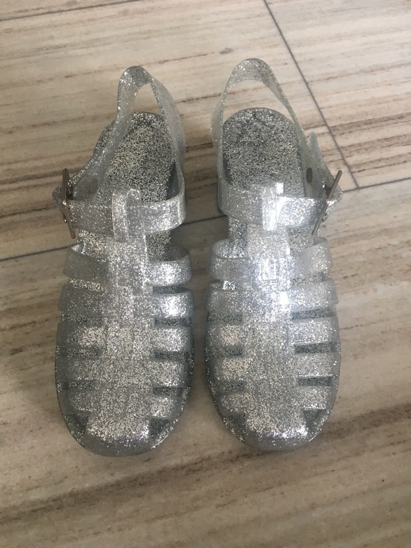 Silver glitter jelly shoes, Women's Fashion, Footwear, Flats on Carousell
