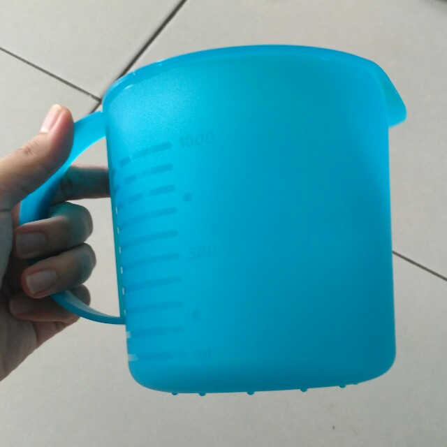 Tupperware Crystalwave Pitcher 1L, Kitchen & Appliances di Carousell