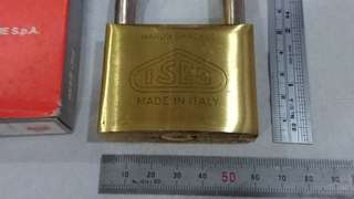 Padlock ISEO Made in Italy 10mm shackle
