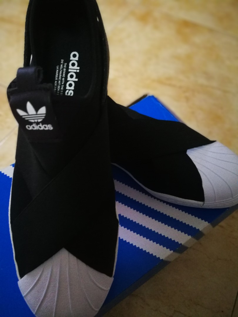 adidas slip on toe cap