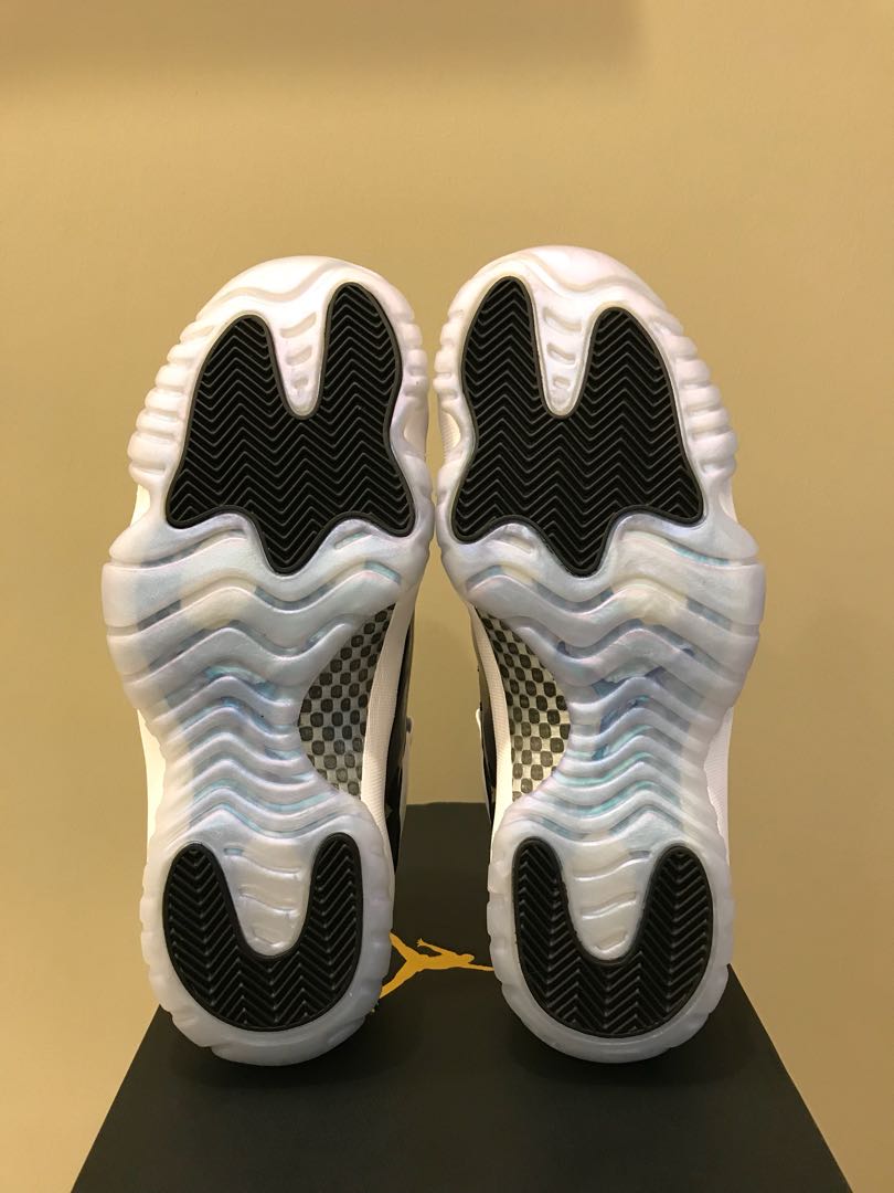aj 11 easter