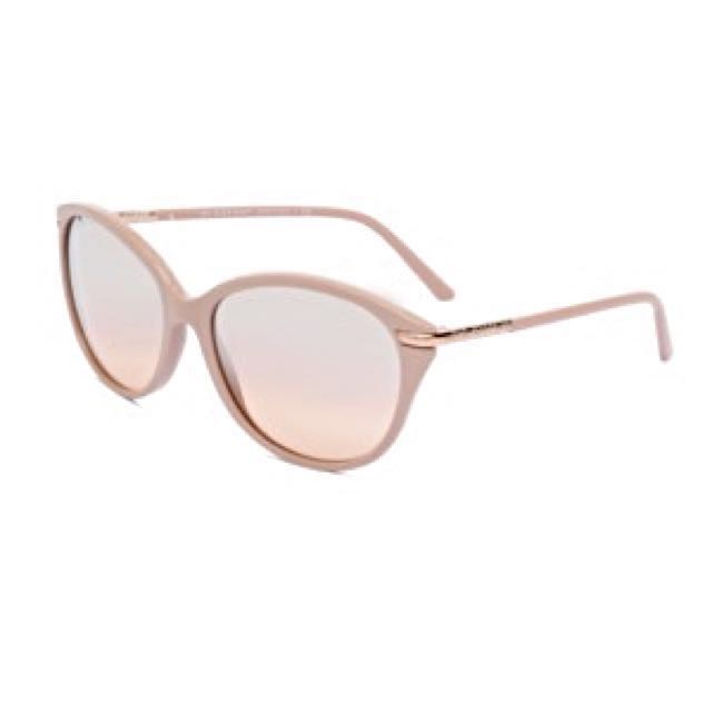 Burberry Spark Cat Eye Mirrored Sunglasses, Women's Fashion, Watches &  Accessories, Sunglasses & Eyewear on Carousell