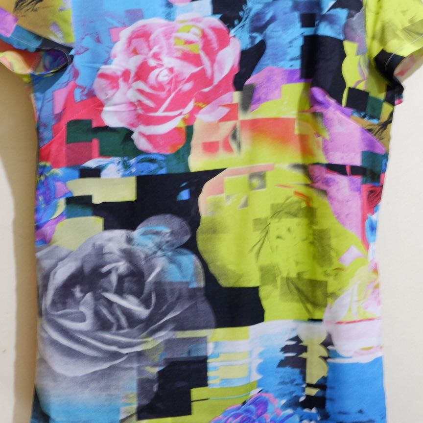 Floral Dress (Category: Dresses) located in San Juan City. Submitted by prelovedimpulse (Listing ID 162288576, Image 2). Description: .