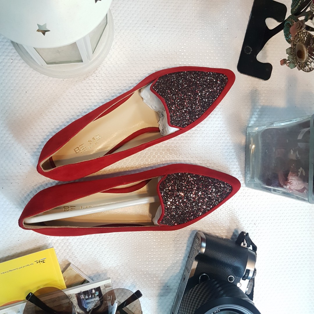 Red shoes hotsell near me