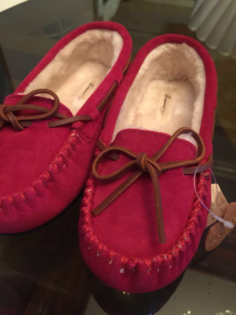 comfy moccasin shoes