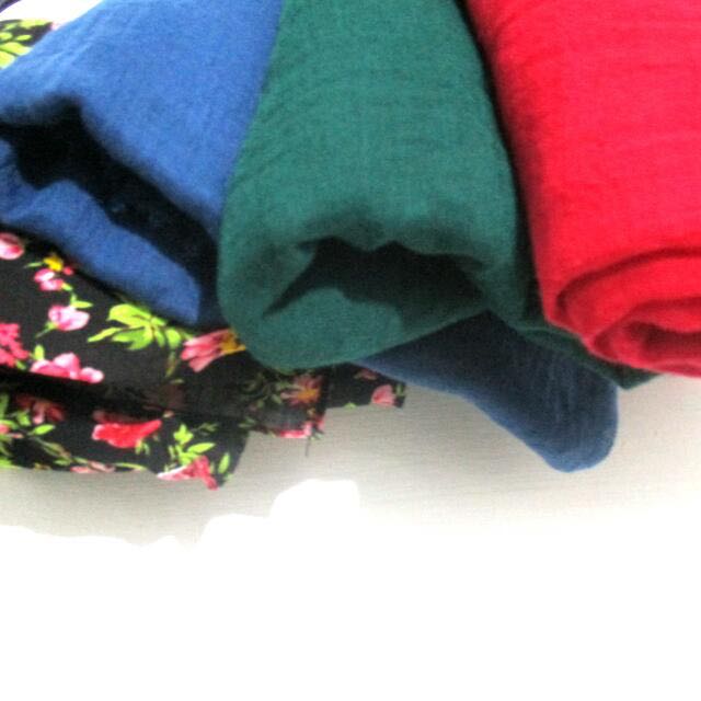 Jilbab Pashmina Rawis Kusut Yg Merah Biru Hijau Jilbab Segi Empat Bunga Bunga Olshop Fashion Olshop Muslim Di Carousell