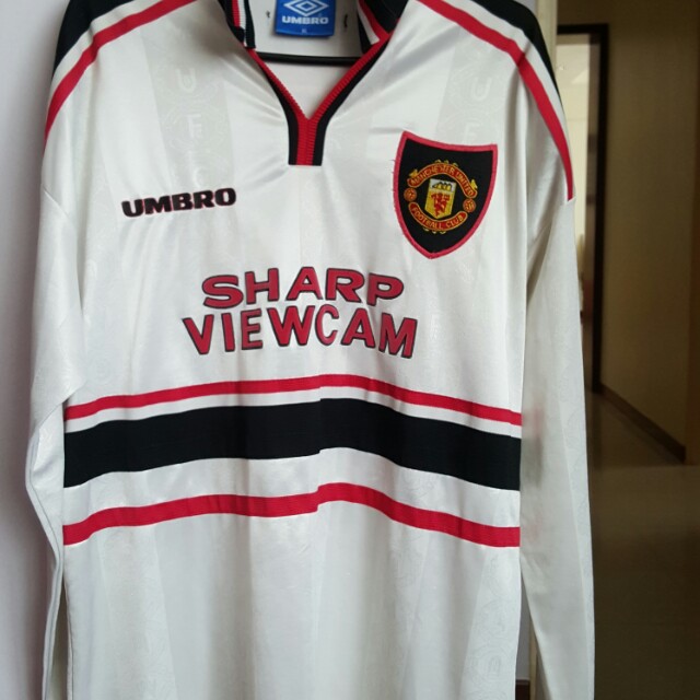 Manchester United jersey rare vintage, Sports, Sports ...