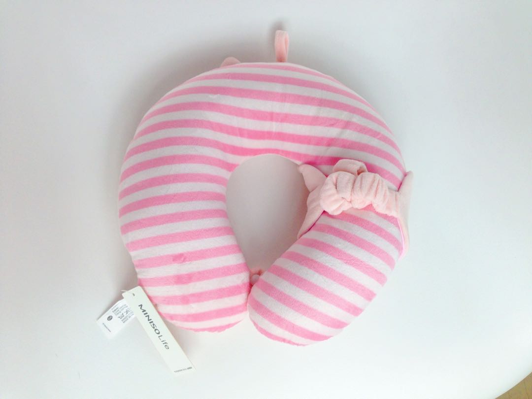 pig neck pillow