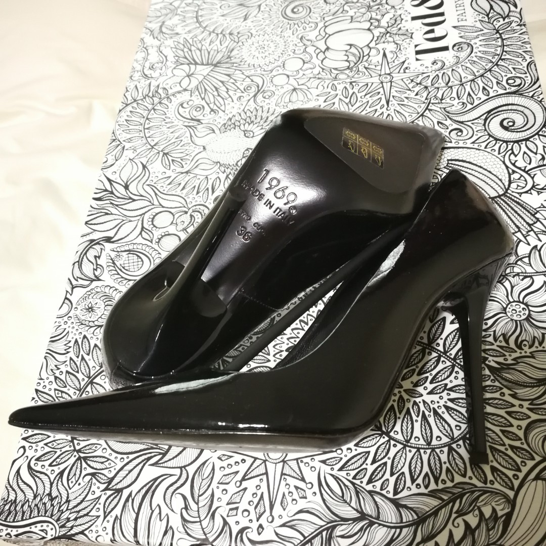 (Negotiable, need to clear!) 1969 Italian Shiny Black Patent Leather ...
