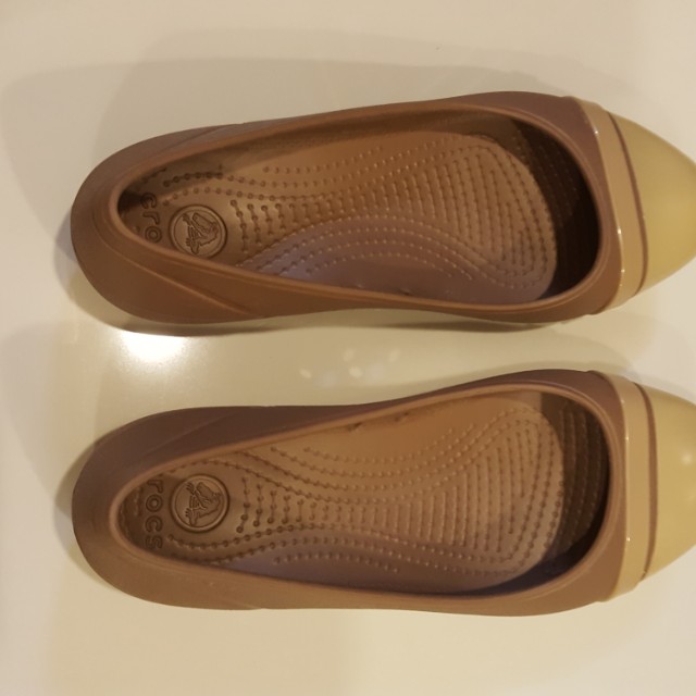composite toe crocs