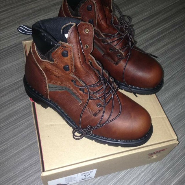 Red Wings Safety Boots, Men's Fashion, Footwear, Boots on Carousell