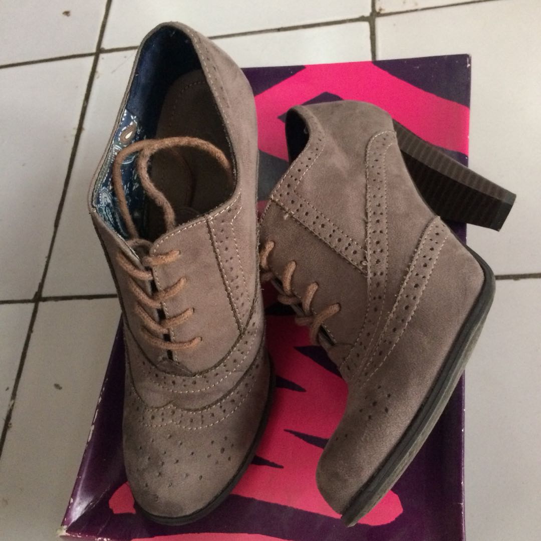 Sepatu Boots Payless, Fesyen Wanita 