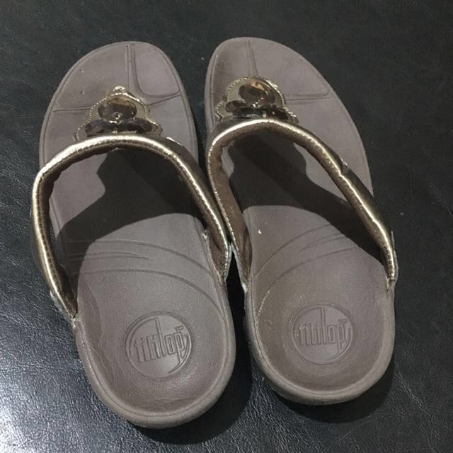 fitflop shangri la mall