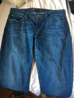 Levi's skinny jeans size 6/28