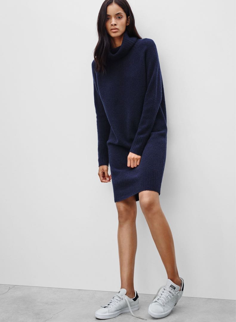 Aritzia Community Poeta Dress Women S Fashion Clothes On Carousell