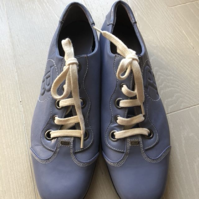 lilac coloured shoes