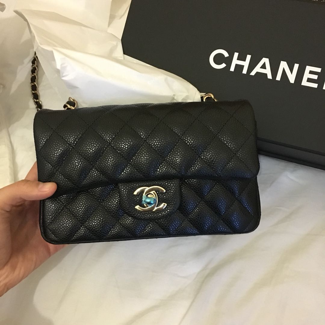 Chanel classic flap mini 20cm, 名牌, 手袋及銀包- Carousell