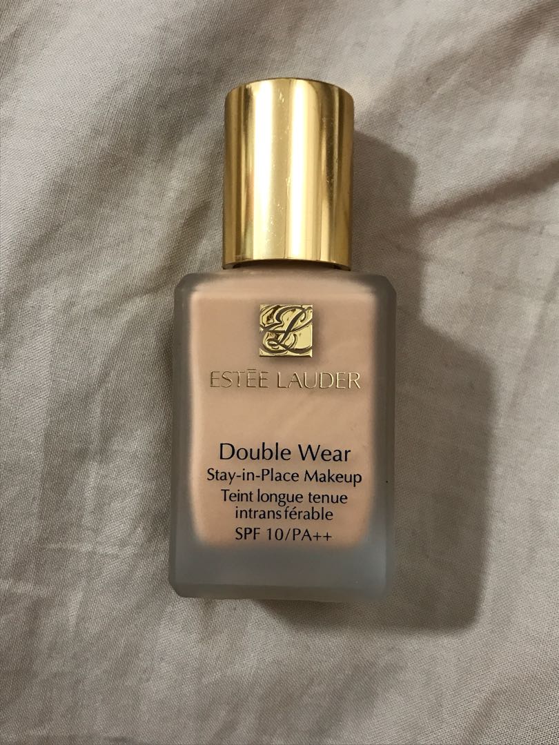 Estee Lauder Double Wear Foundation in 2W0 warm vanilla, Beauty & Personal Care, Face, Makeup on