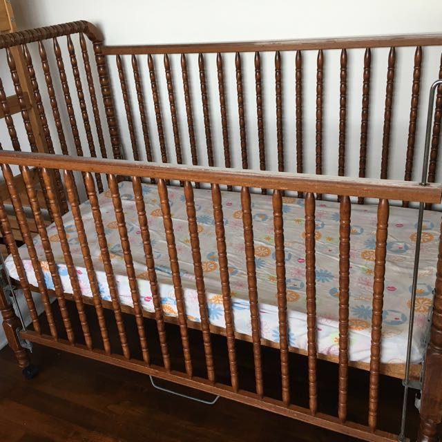 evenflo crib