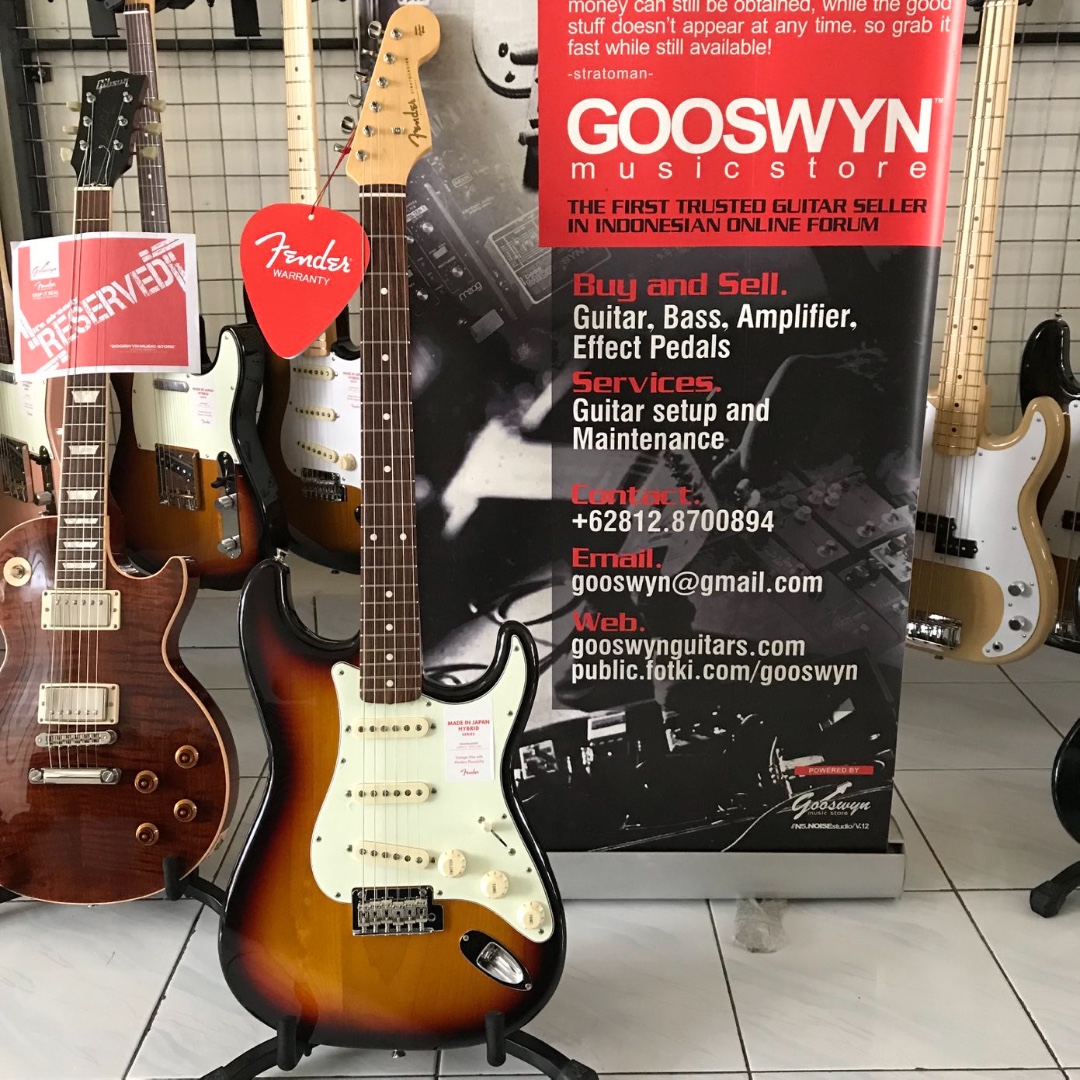 Fender Japan Hybrid 60s Stratocaster 3 Tone Sunburst Music Media Music Instruments On Carousell