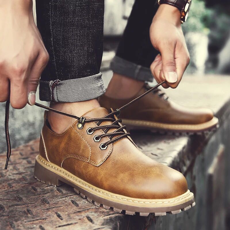 low cut lace up boots