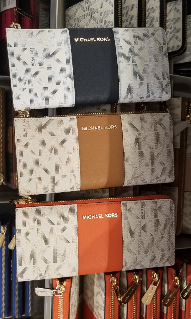 michael kors center stripe wallet